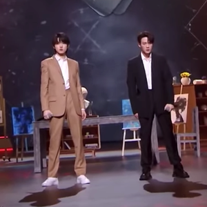 地球熟女黑白性生活色情视频
